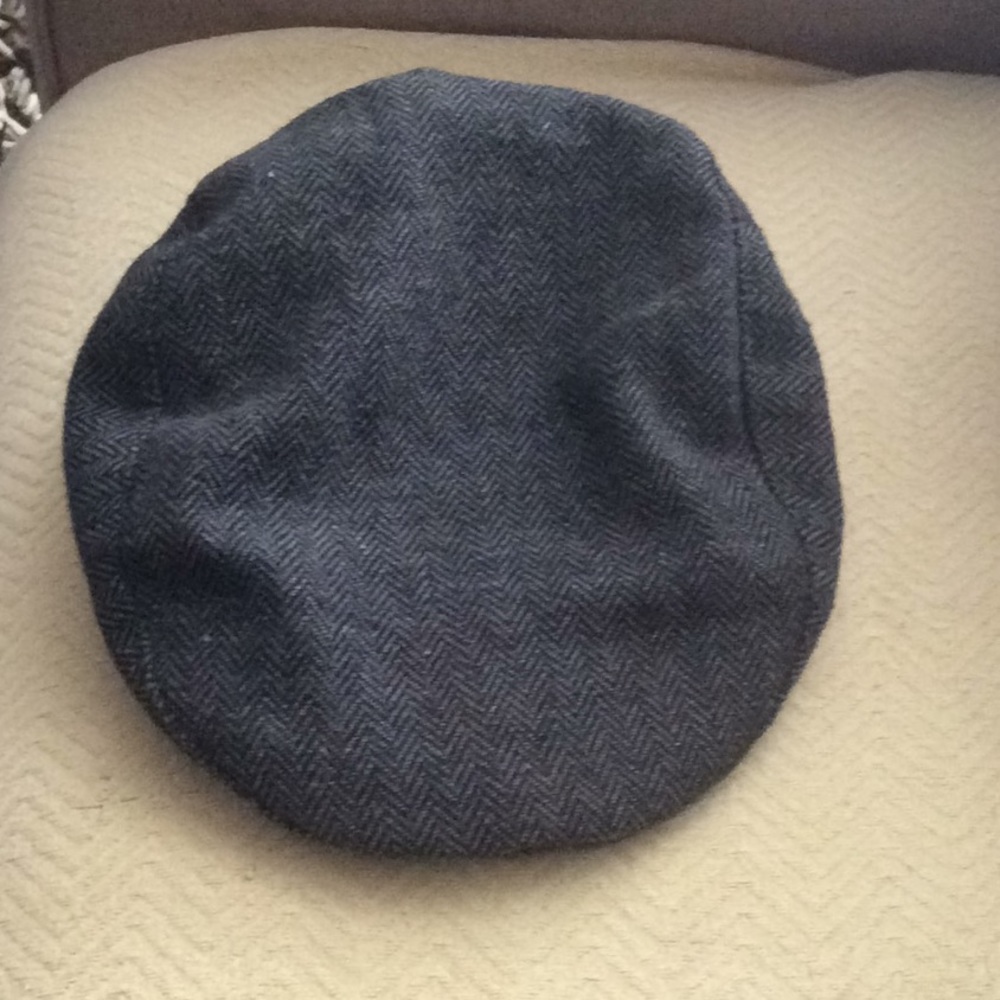 Kids’ hat. Crew cuts.